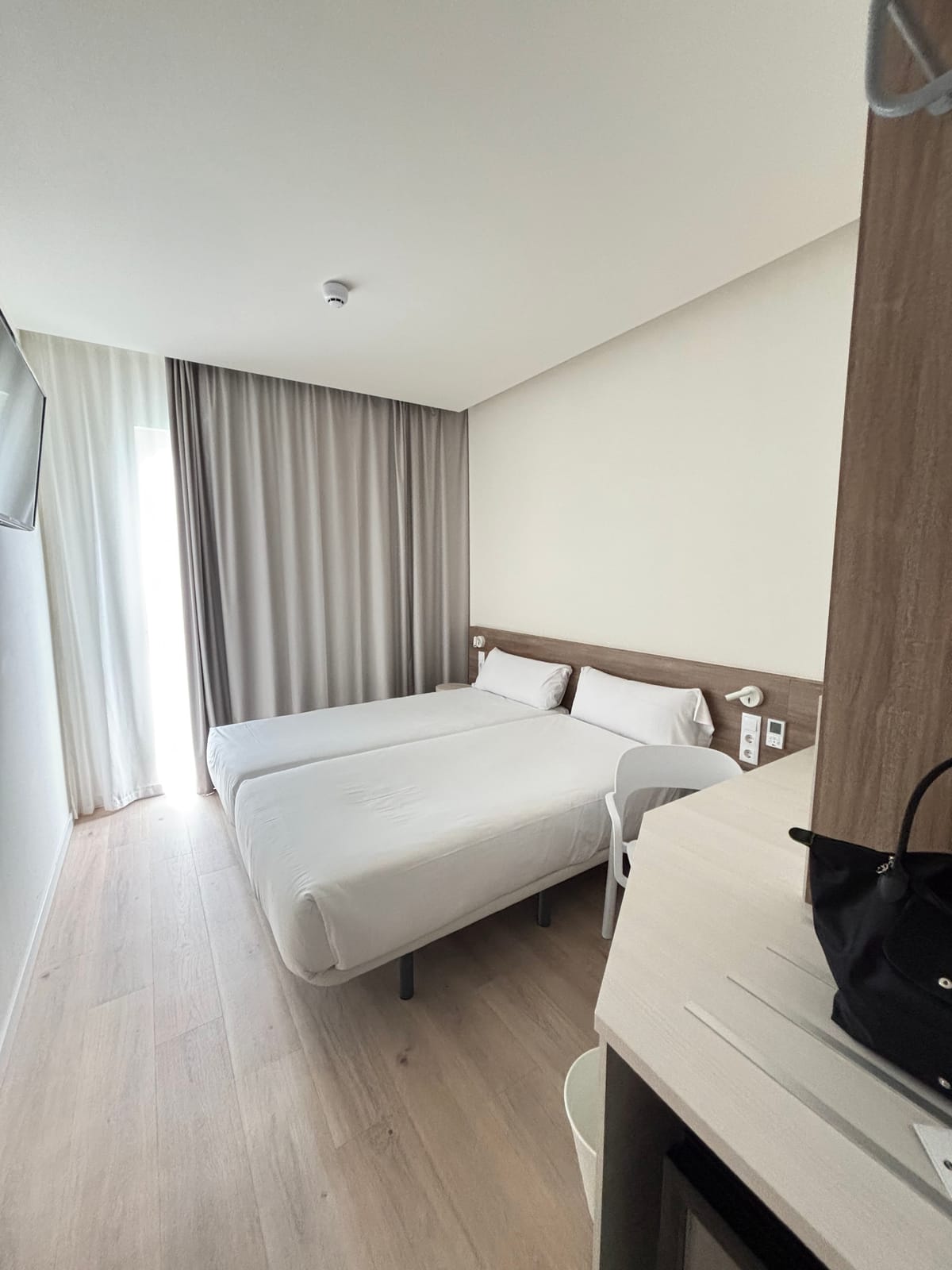 B&B HOTEL Santiago Milladoiro — 1