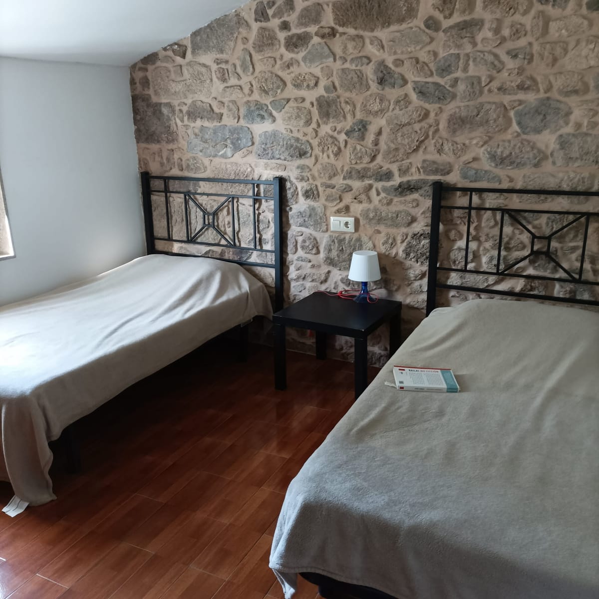 Pensión Albergue de Logrosa. — 3