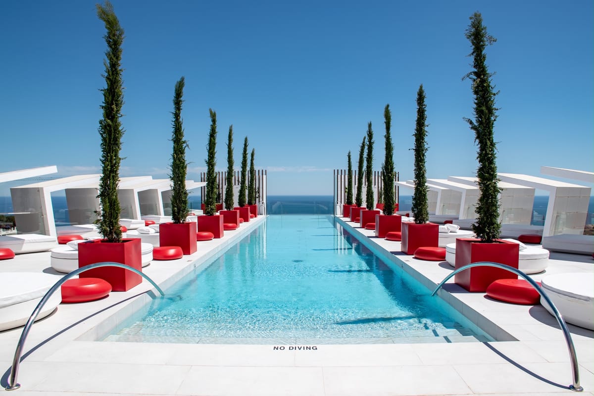 Higueron Hotel Malaga, Curio Collection by Hilton — 4