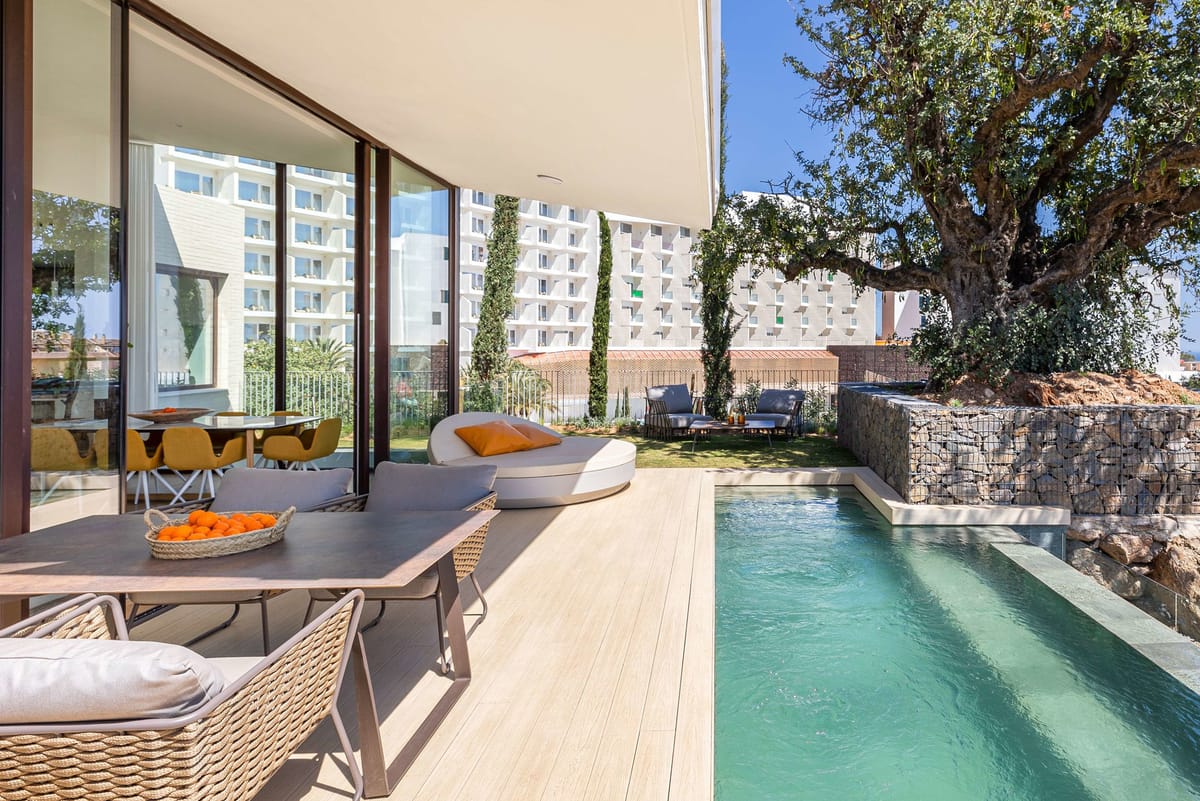 Higueron Hotel Malaga, Curio Collection by Hilton — 5