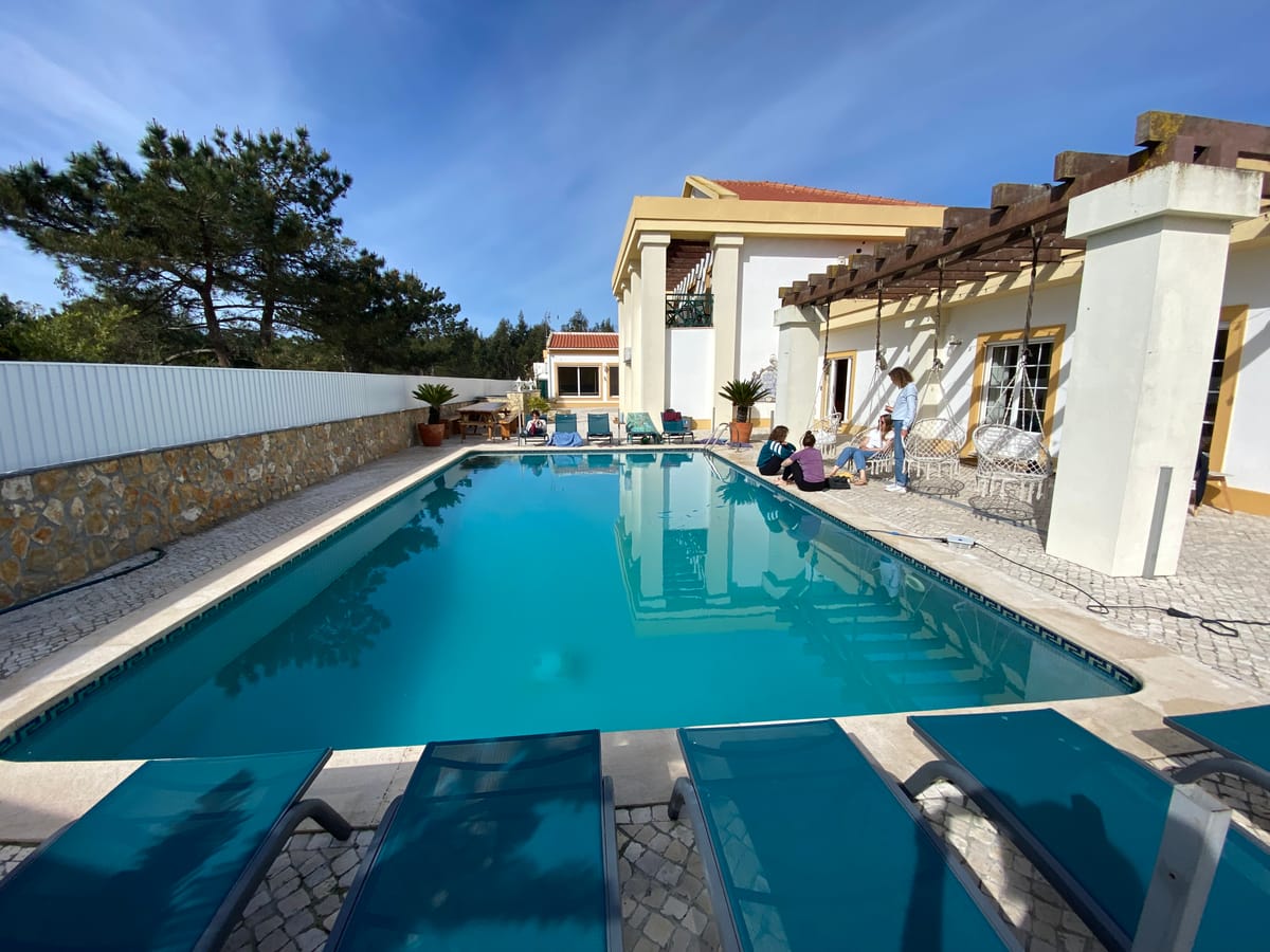 Cliff Surf House — 1