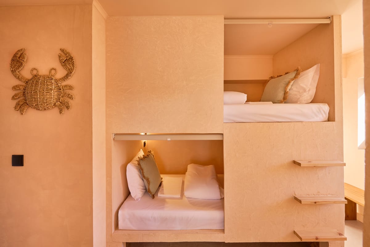 Wander Surf House — 2