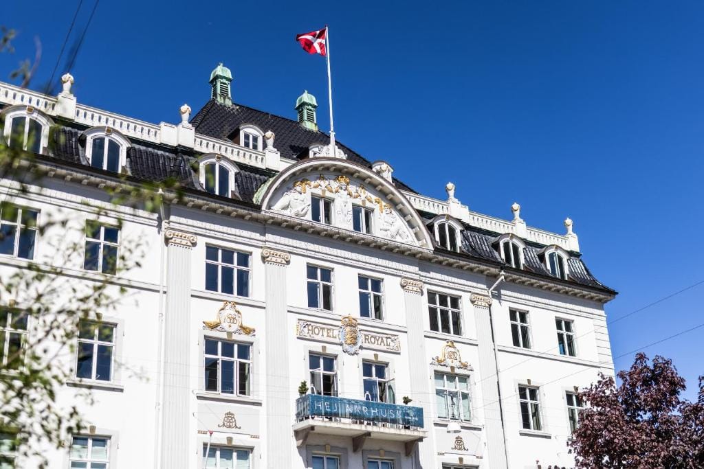 Hotel Royal — 4