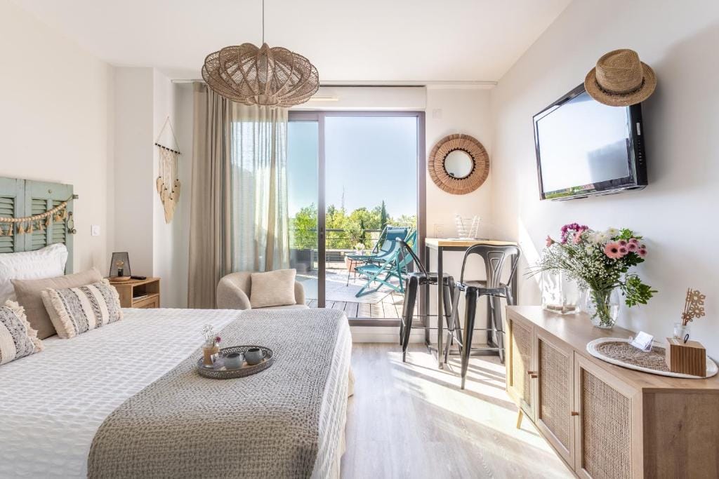 Studio Nuitée en Provence 2 — 1