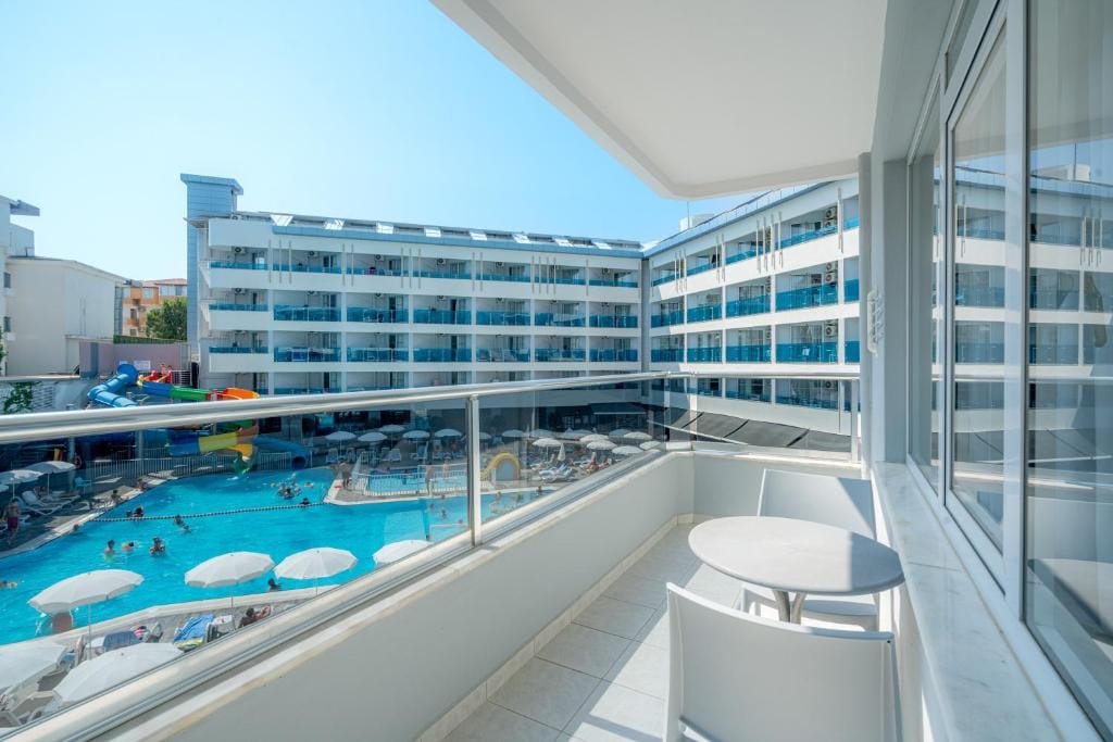 Avena Resort & Spa Hotel — 4