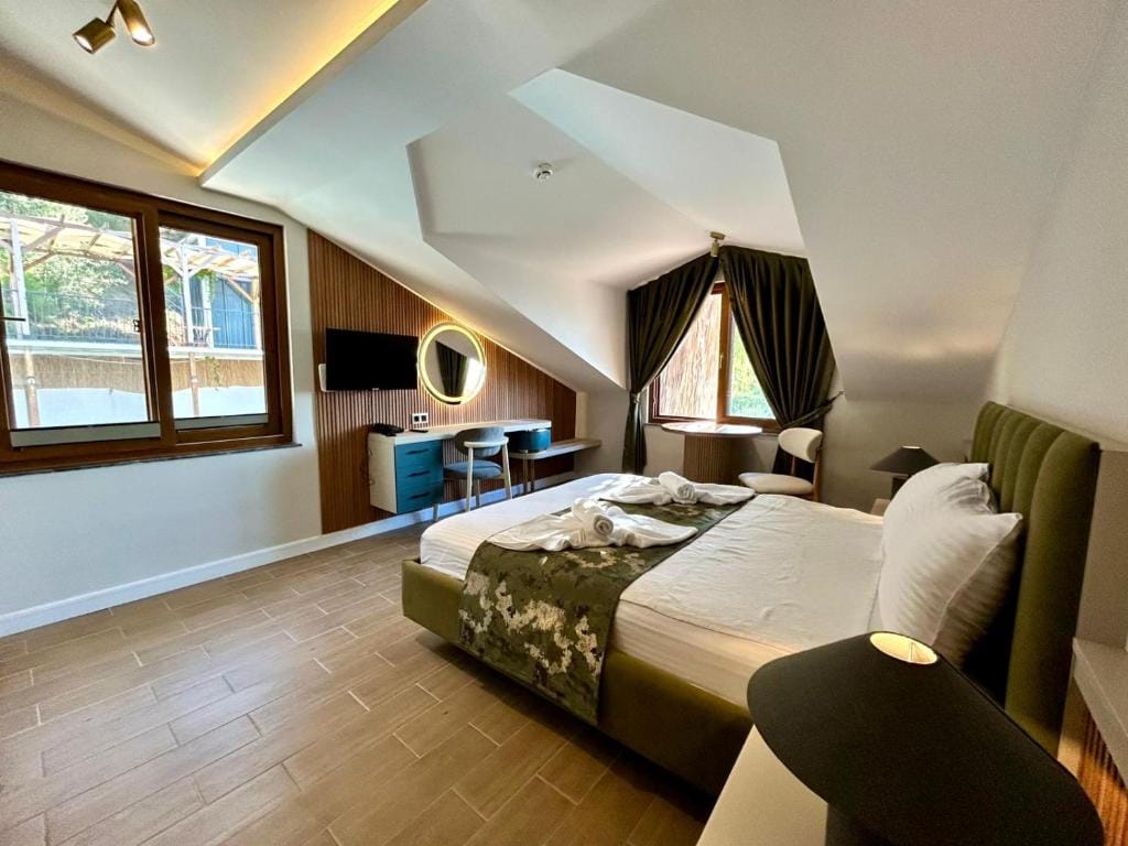 Castello By Mediterra Hotel — 2