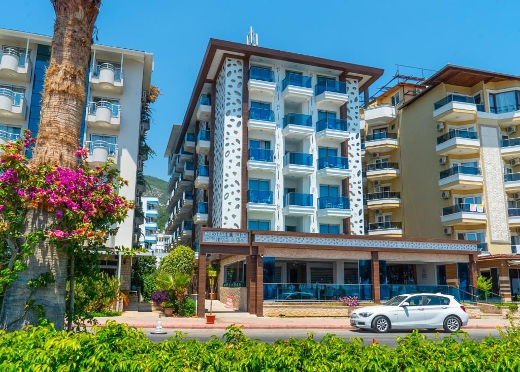 Kleopatra Life Hotel — 1
