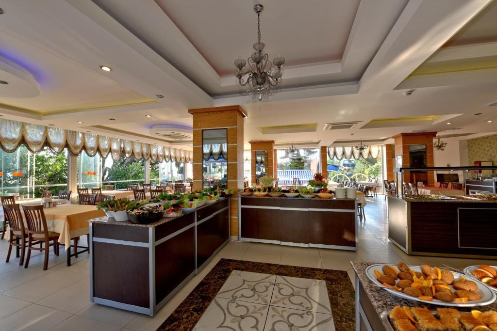 Kleopatra Melissa Hotel — 2
