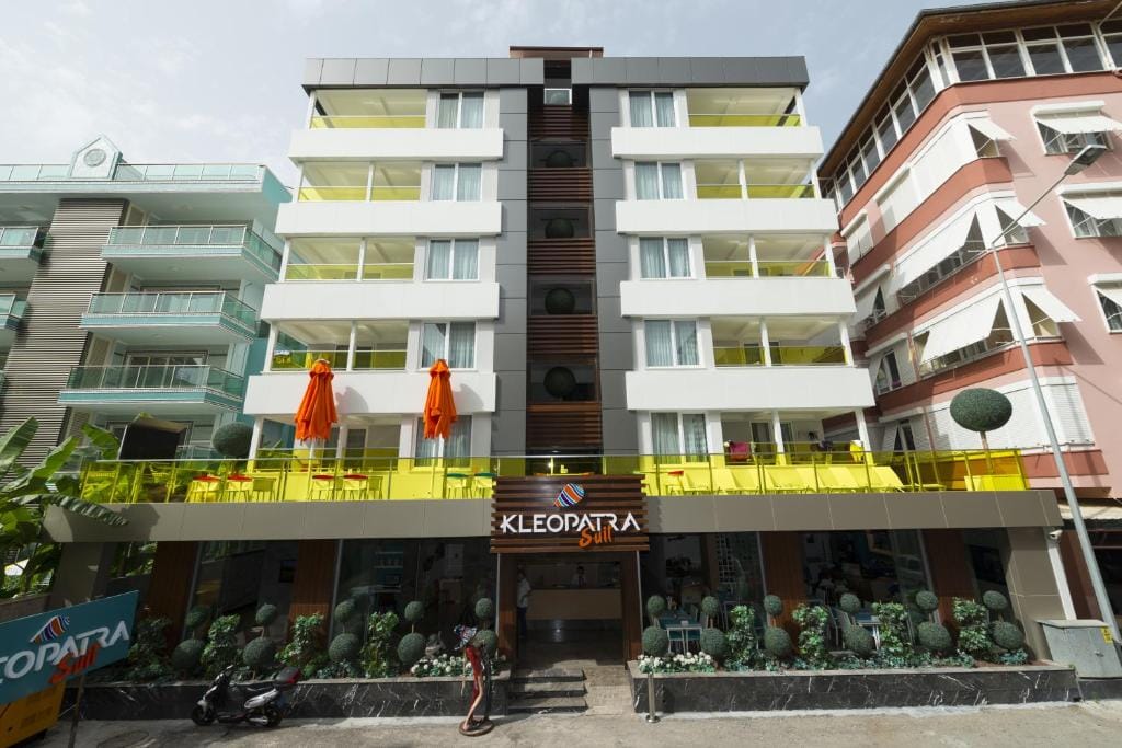 Kleopatra Suit Hotel — 1