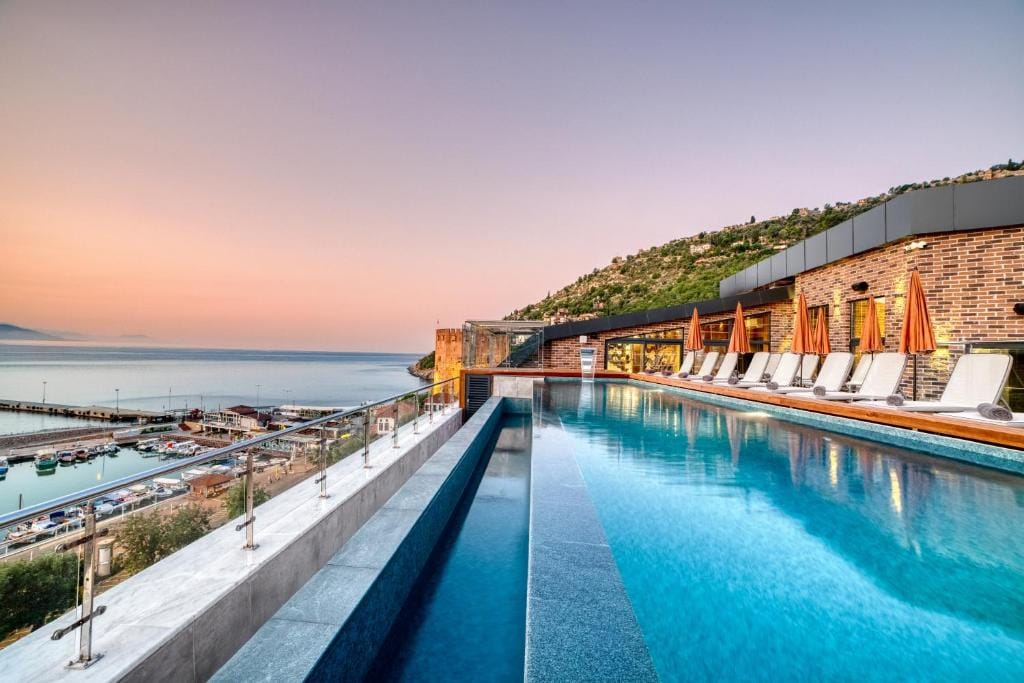 Numa Port Hotel — 2