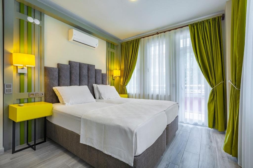 Twin Apart Hotel — 4