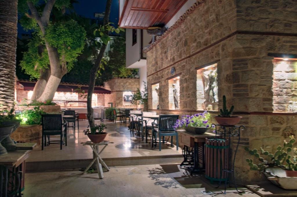 White Garden Hotel-Adult Only — 5