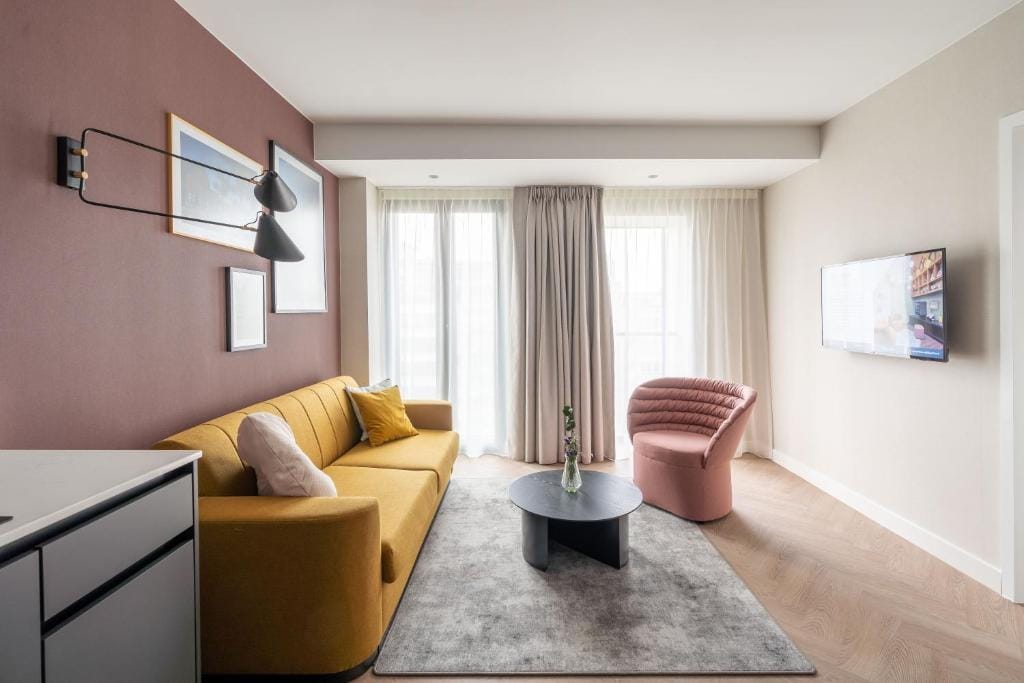 Numa Antwerp Opera — 4
