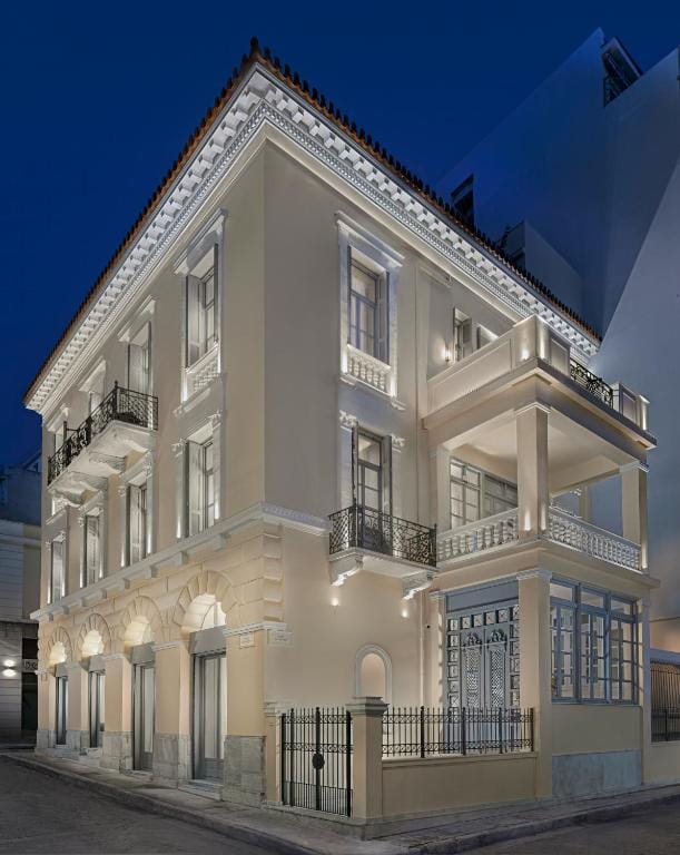 Monument Hotel — 3