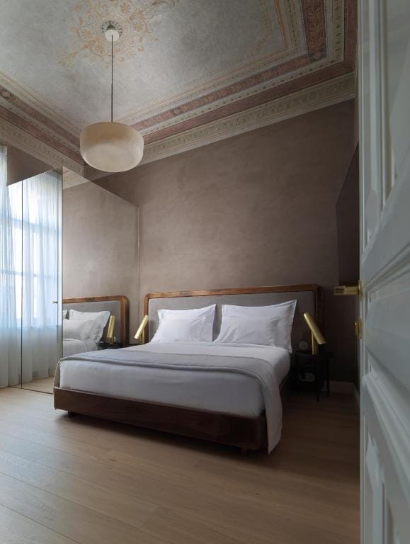 Monument Hotel — 5