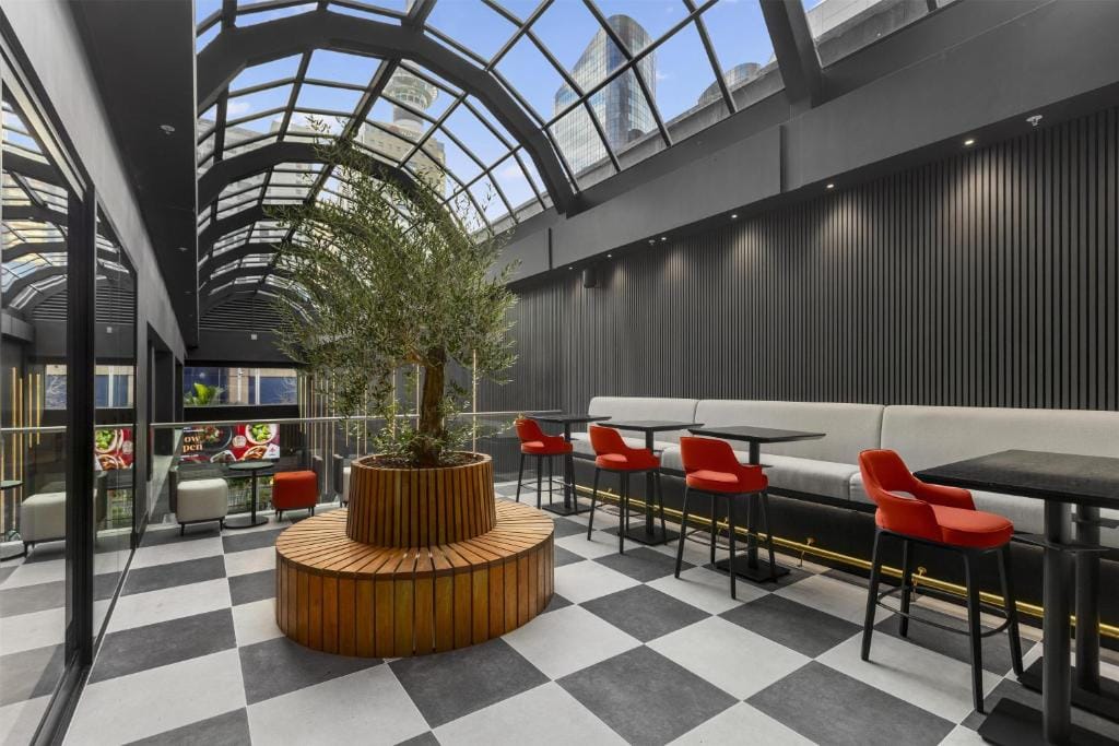 Radisson RED Auckland — 5