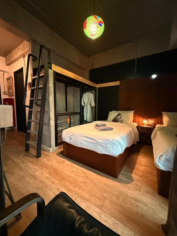 Rent V38 #420 friendly Thailand — 5
