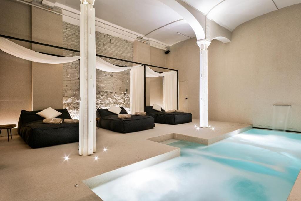 Yurbban Passage Hotel & Spa — 4