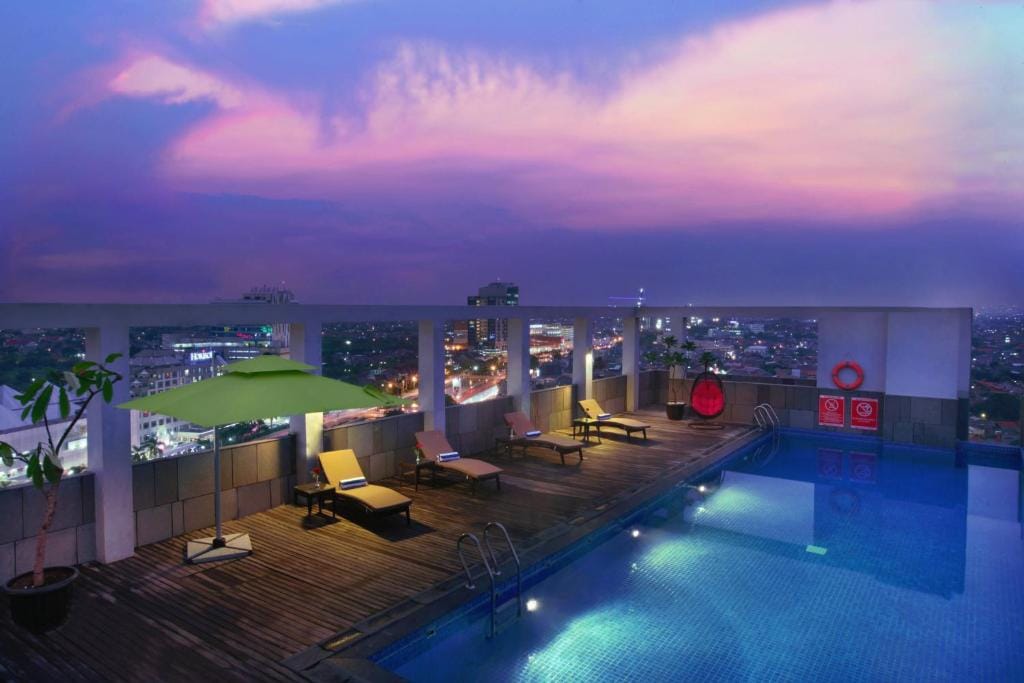 Aston Imperial Bekasi Hotel & Conference Center — 4