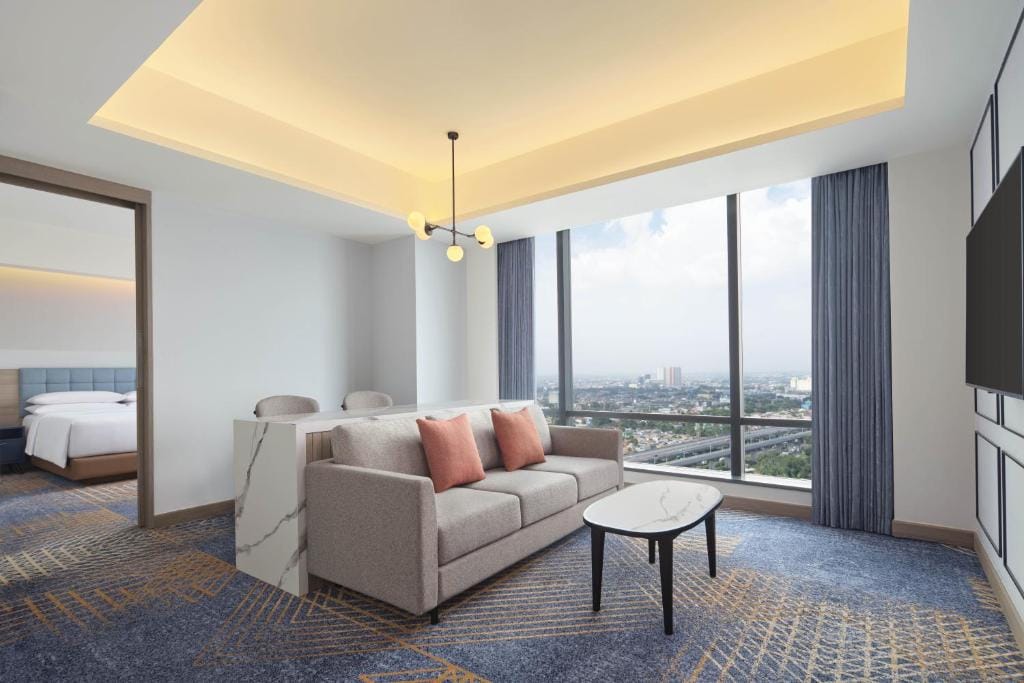 Four Points by Sheraton Bekasi — 4