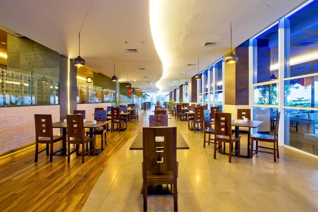 Hotel Horison Ultima Bekasi — 3