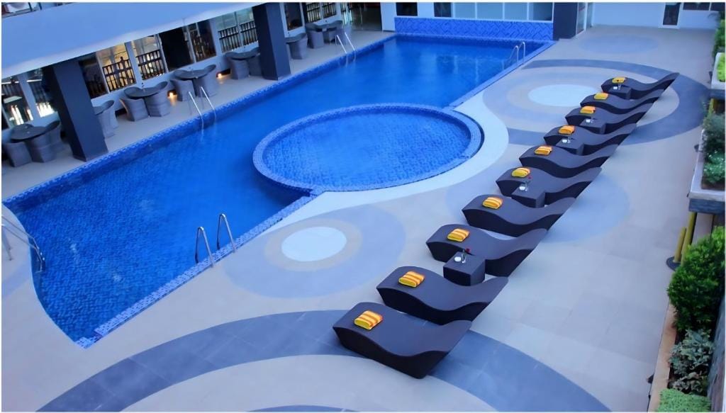Merapi Merbabu Hotels Bekasi — 1