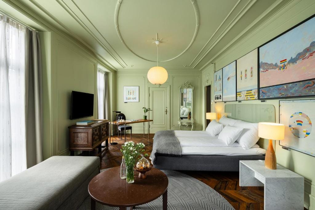 Grand Hotel Terminus — 3