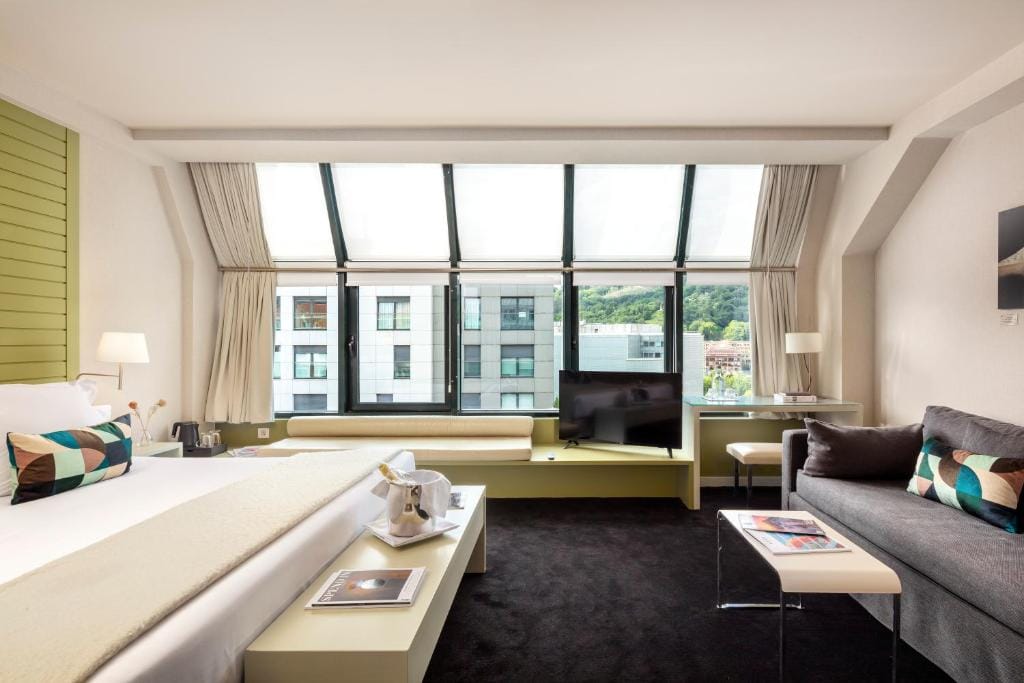 Hotel Miró — 2