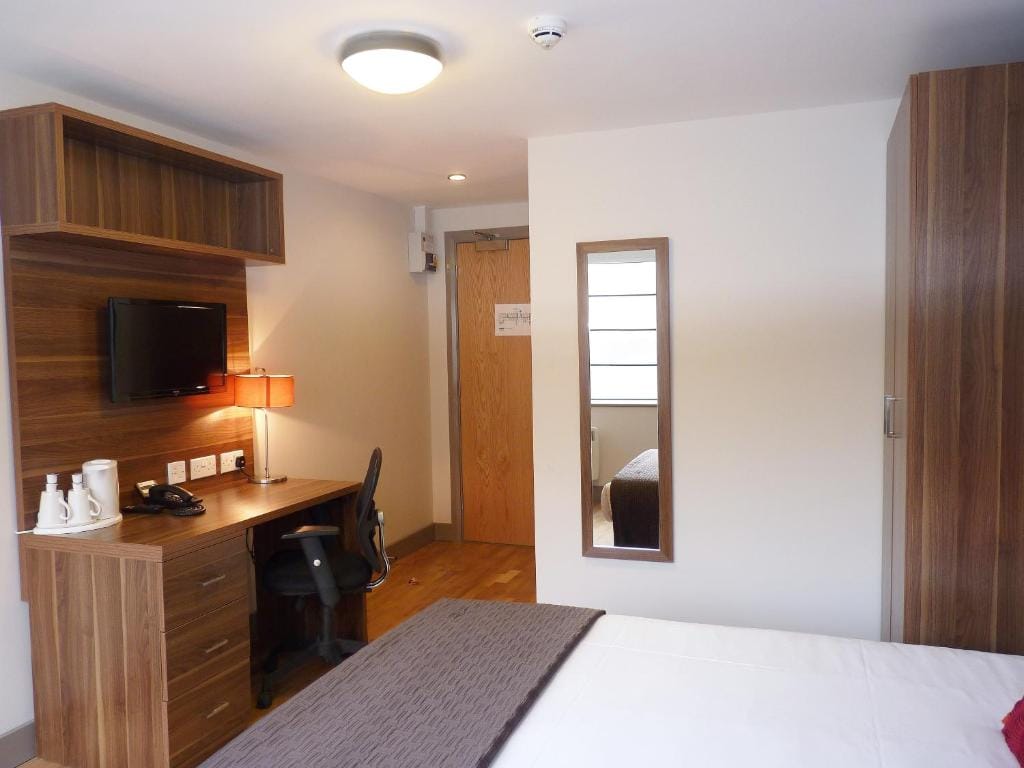 The Mitre Hotel Brighton — 3