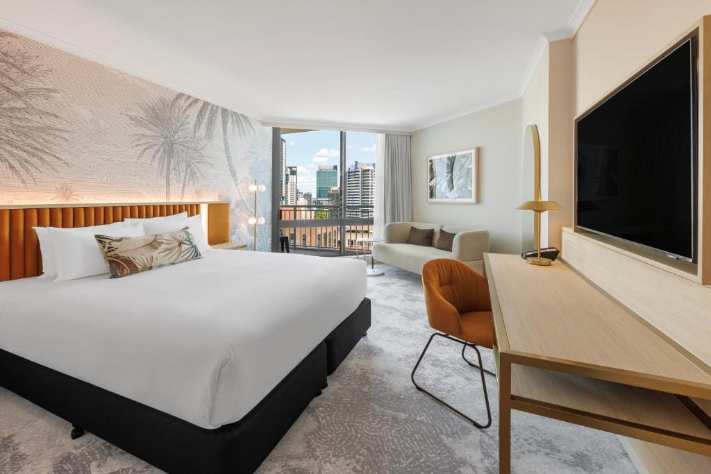Amora Hotel Brisbane — 2