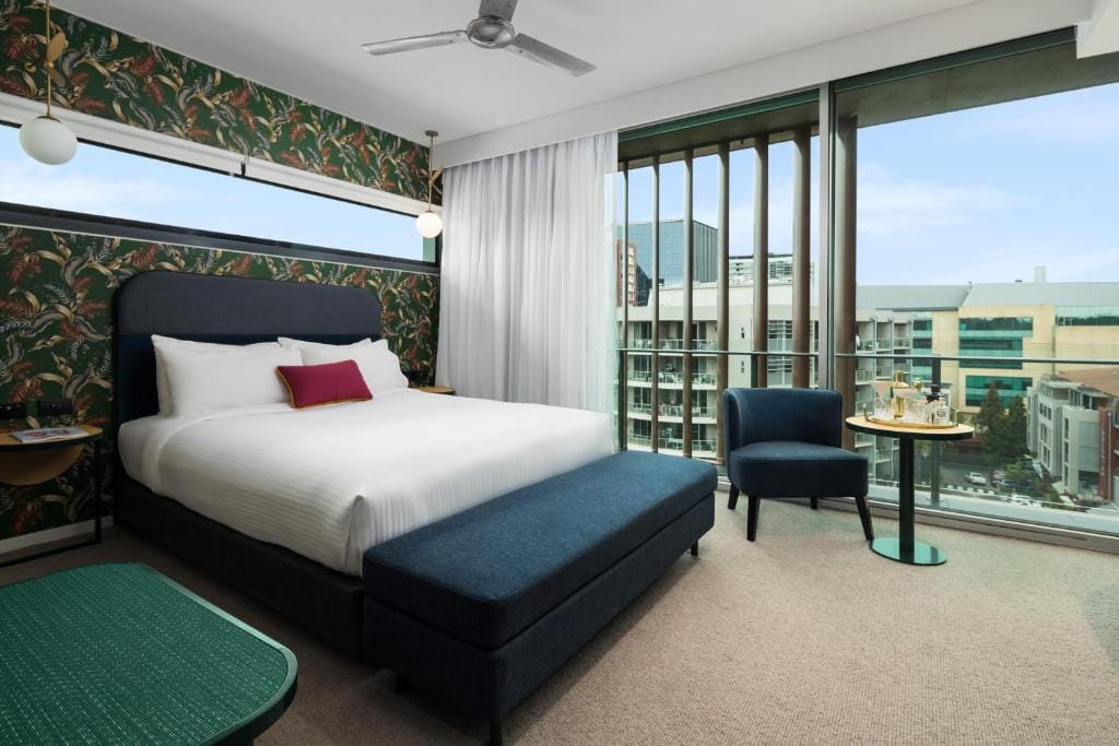 Ovolo Brisbane Fortitude Valley, a Wyndham Hotel — 1