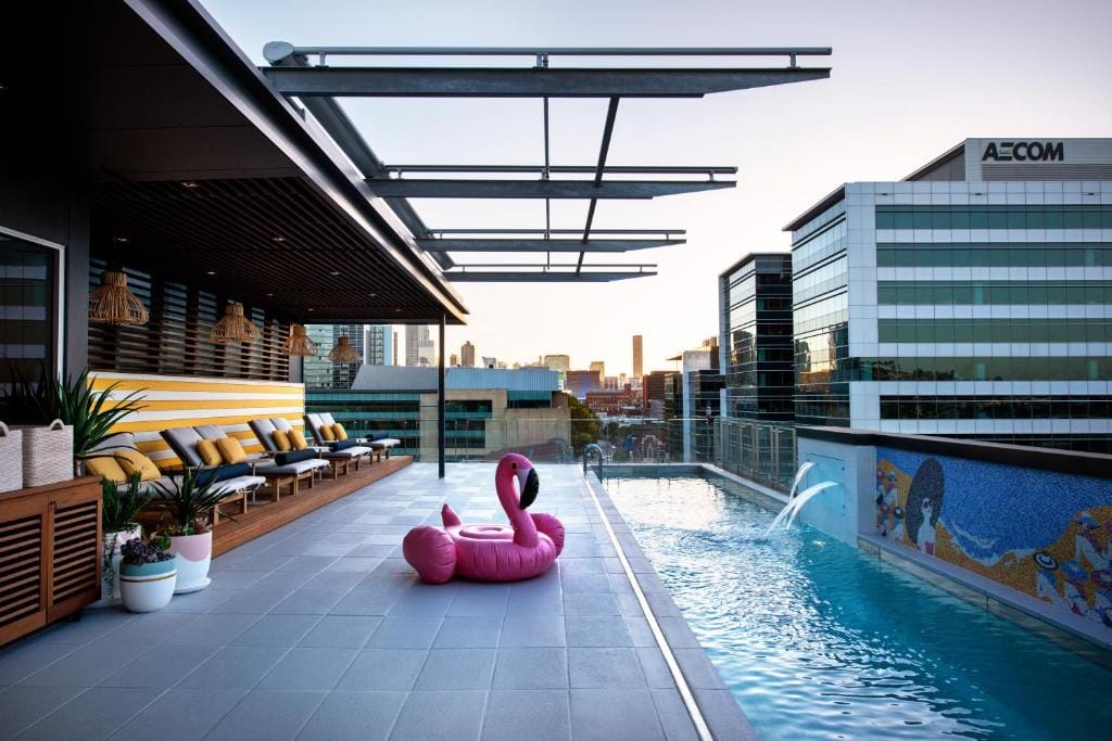 Ovolo Brisbane Fortitude Valley, a Wyndham Hotel — 4