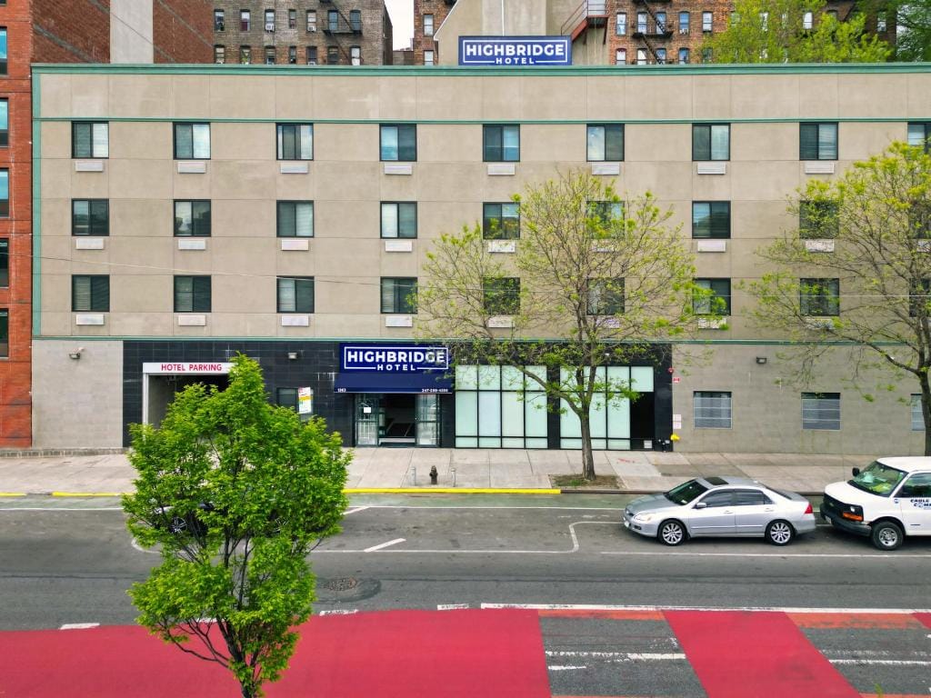Highbridge Hotel — 1