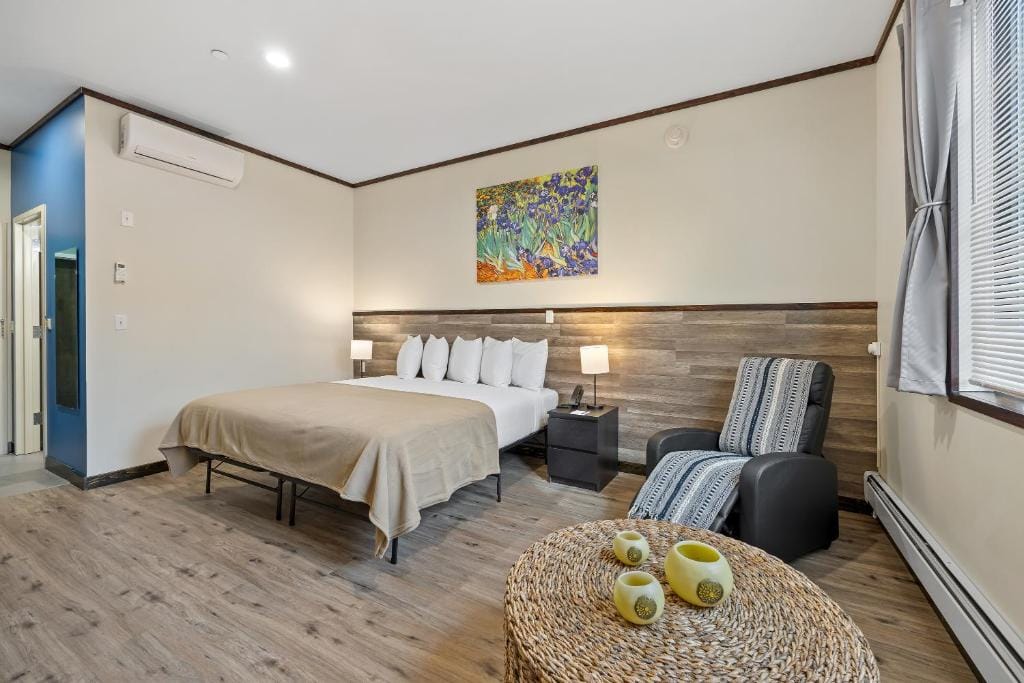 Highbridge Hotel — 5