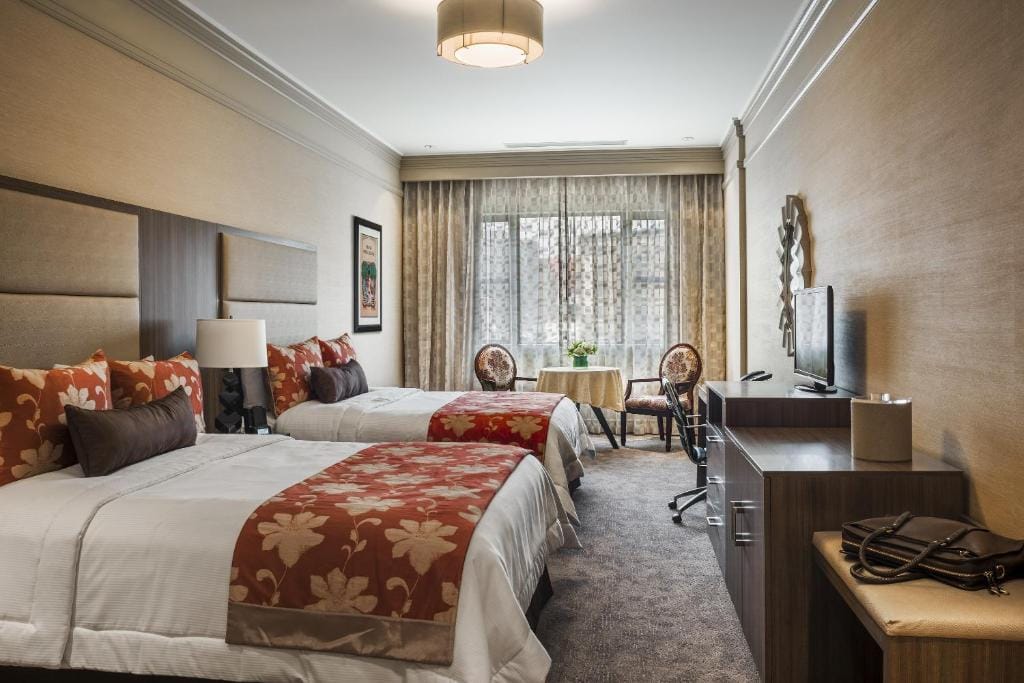 Opera House Hotel — 2