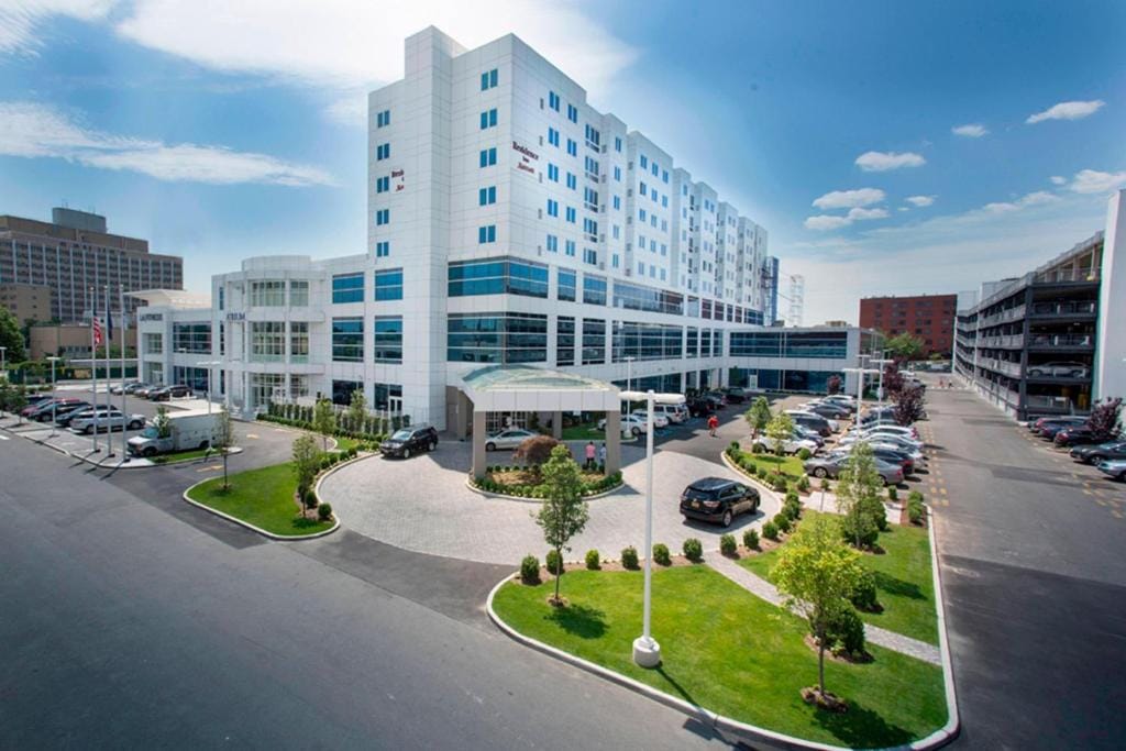 Residence Inn by Marriott The Bronx at Metro Center Atrium — 1