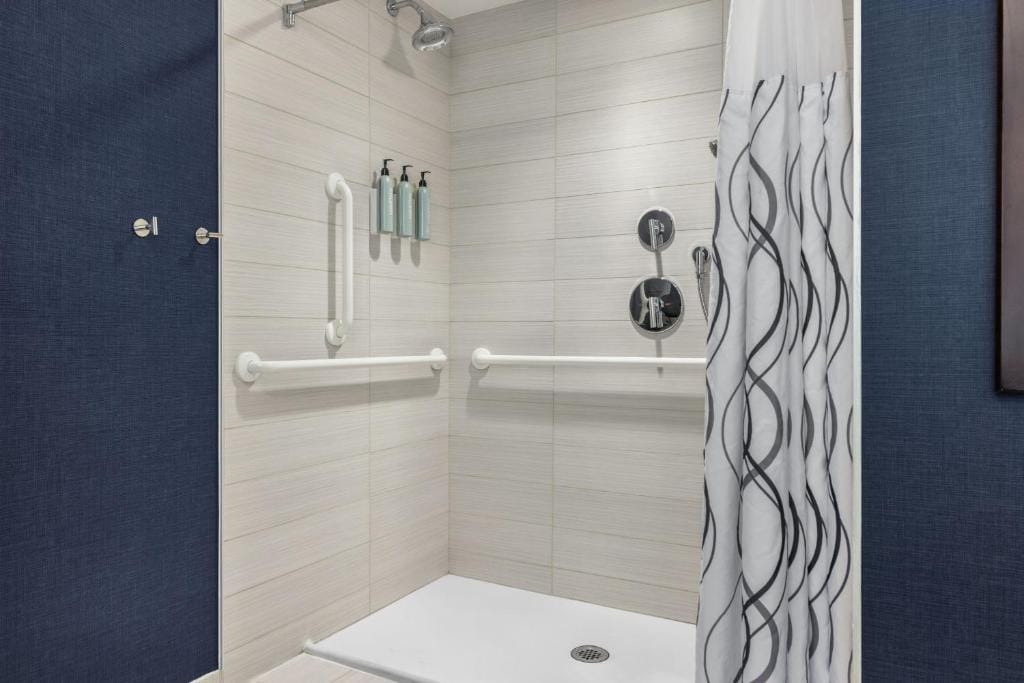 Residence Inn by Marriott The Bronx at Metro Center Atrium — 3