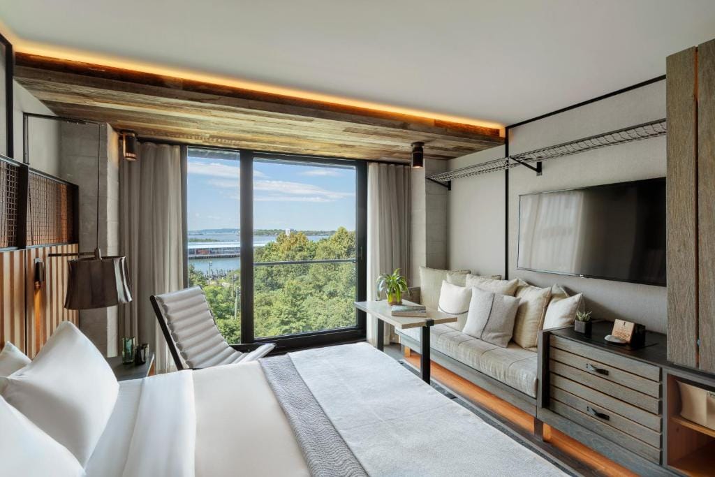 1 Hotel Brooklyn Bridge — 2