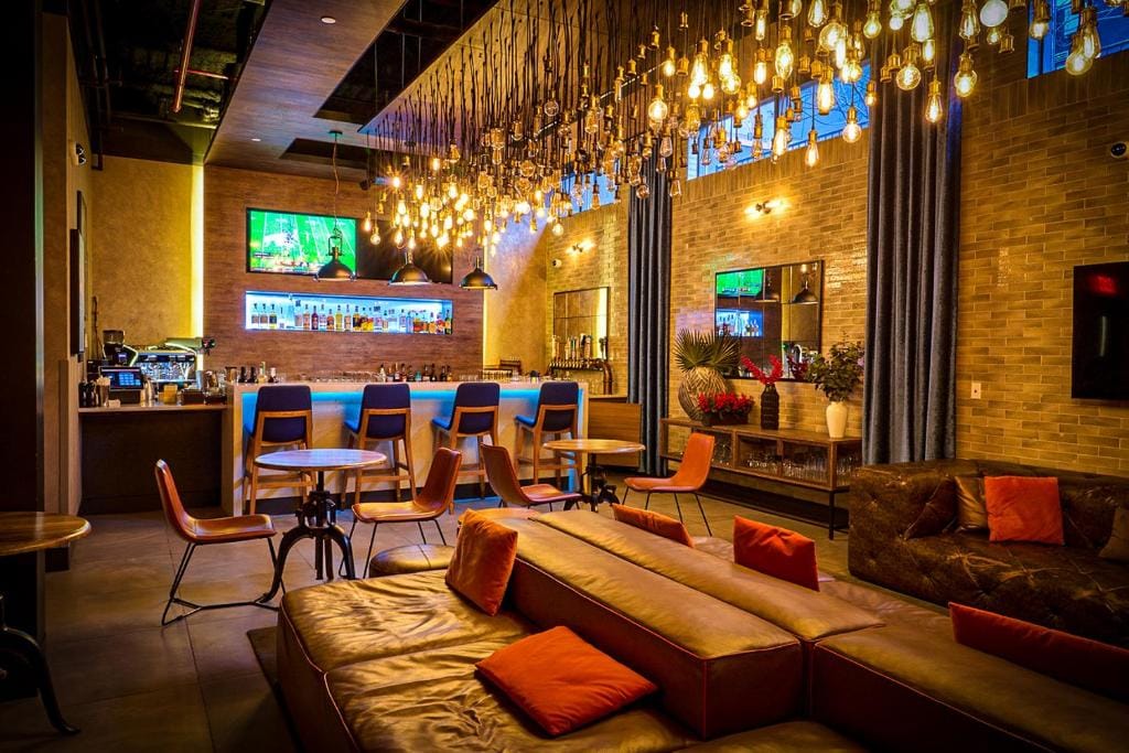 42 Hotel Williamsburg — 1