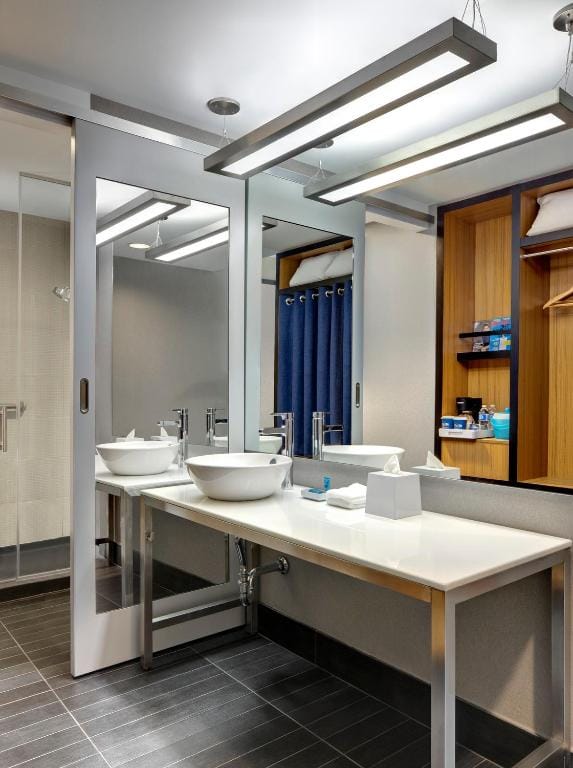 Aloft by Marriott New York Brooklyn — 3