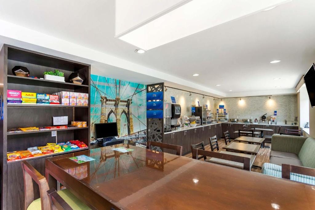 Best Western Brooklyn-Coney Island Inn — 5