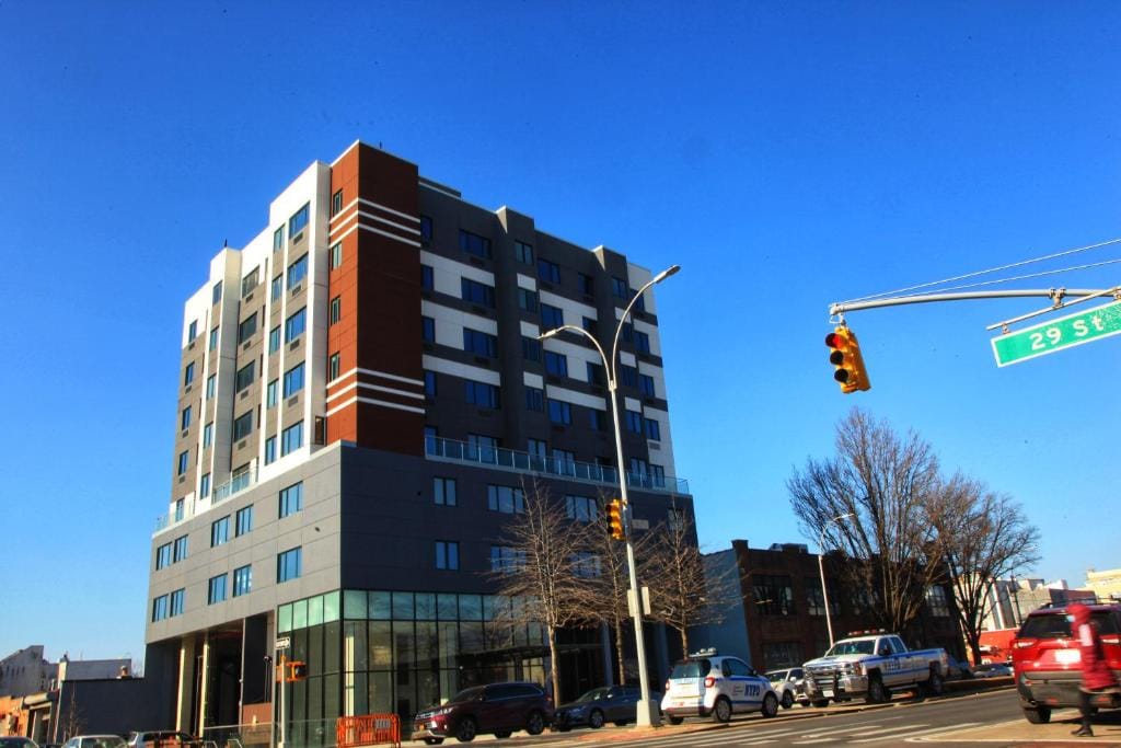 Liberty View Brooklyn Hotel — 1
