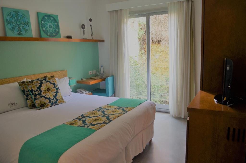 Mine Hotel — 4