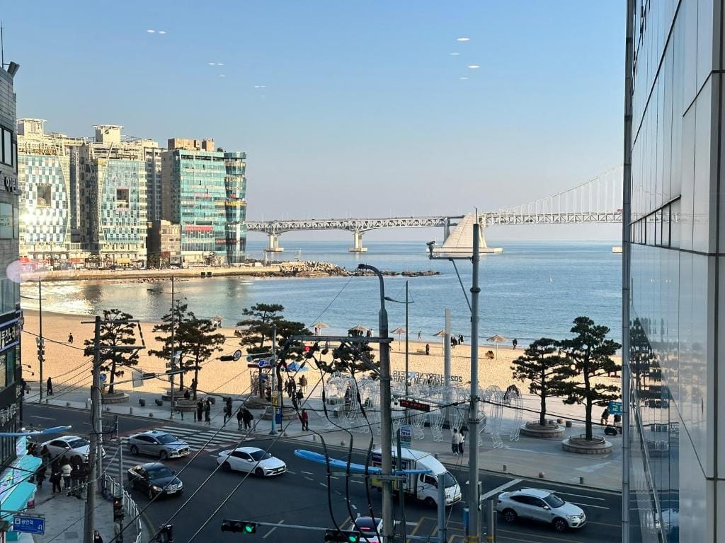 Gwangalli-Planet16 — 1