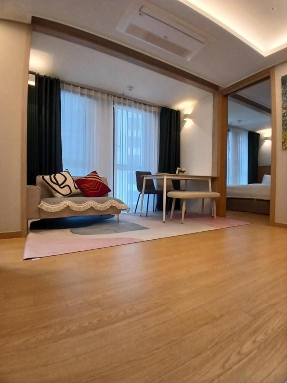 Haeundae Elbon the Stay — 2