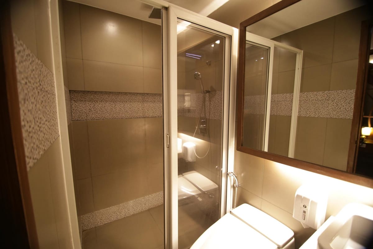 Victoria Court North Edsa — 2