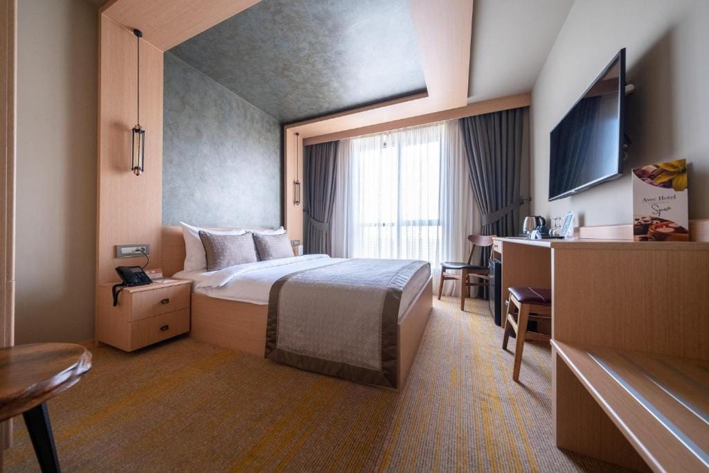Avec Hotel — 3