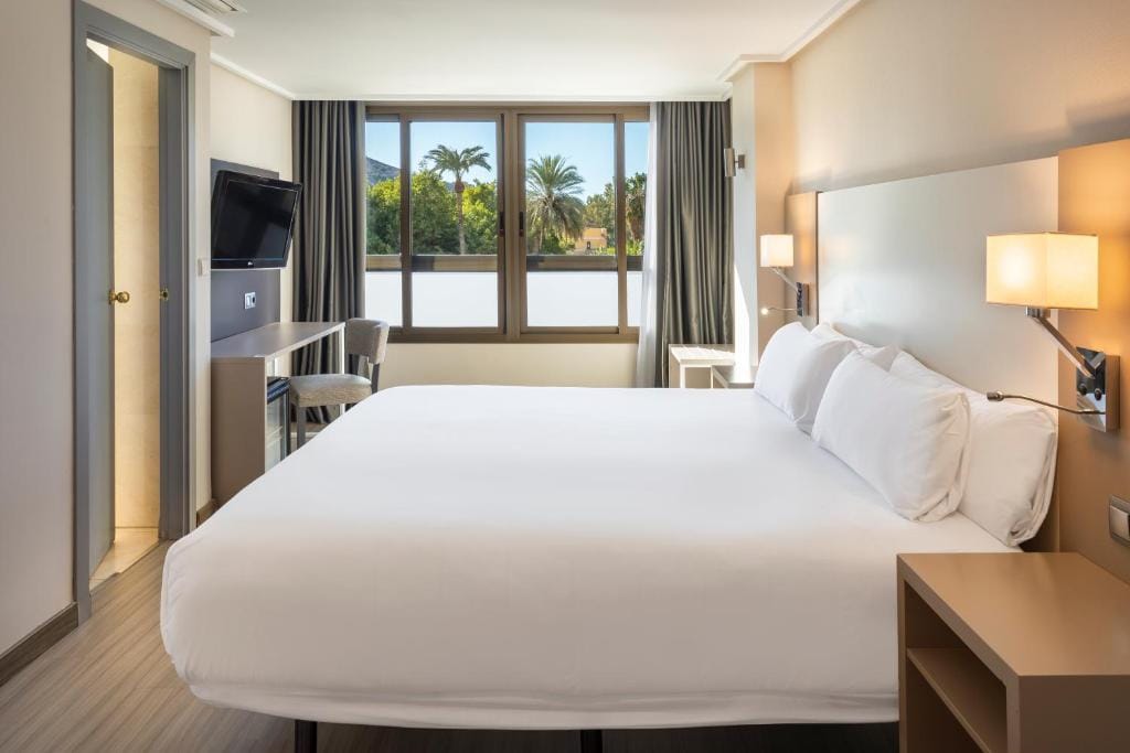 B&B HOTEL Cartagena Cartagonova — 2