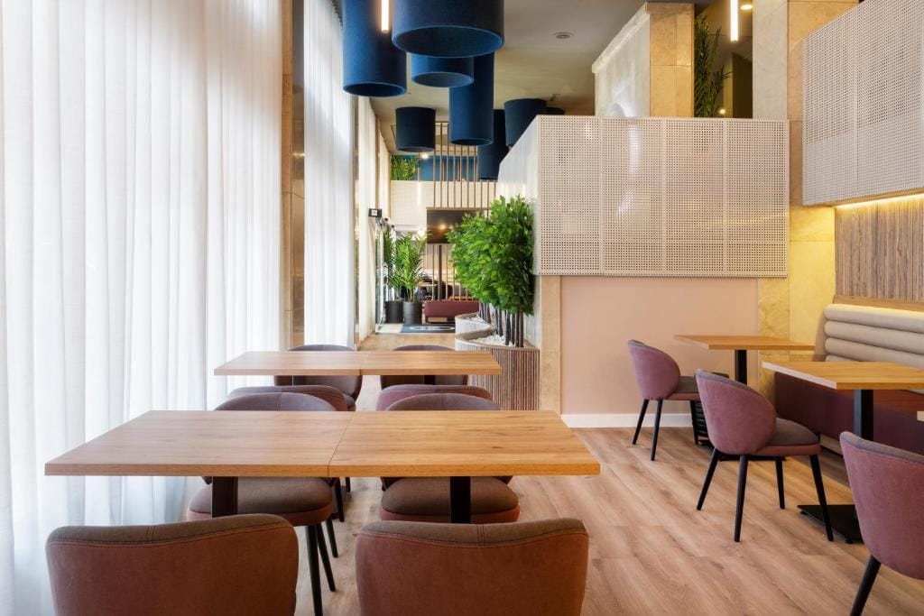 B&B HOTEL Cartagena Cartagonova — 4