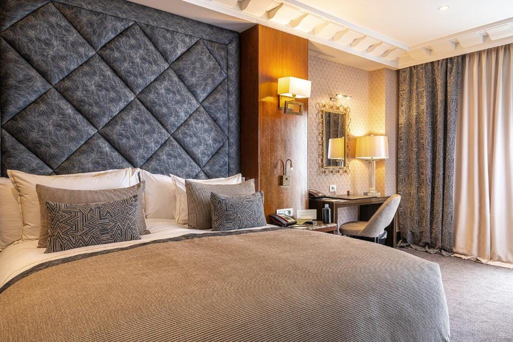Le Casablanca Hotel — 5